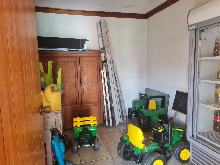5 Bedroom Property for Sale in Kenleaf Gauteng