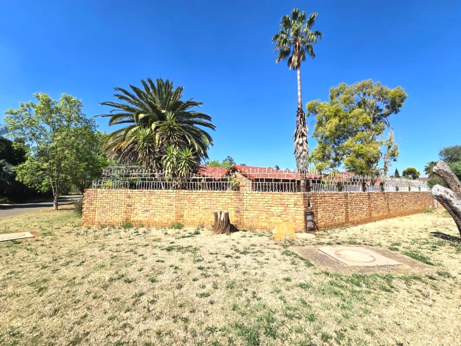 4 Bedroom Property for Sale in Dersley Gauteng