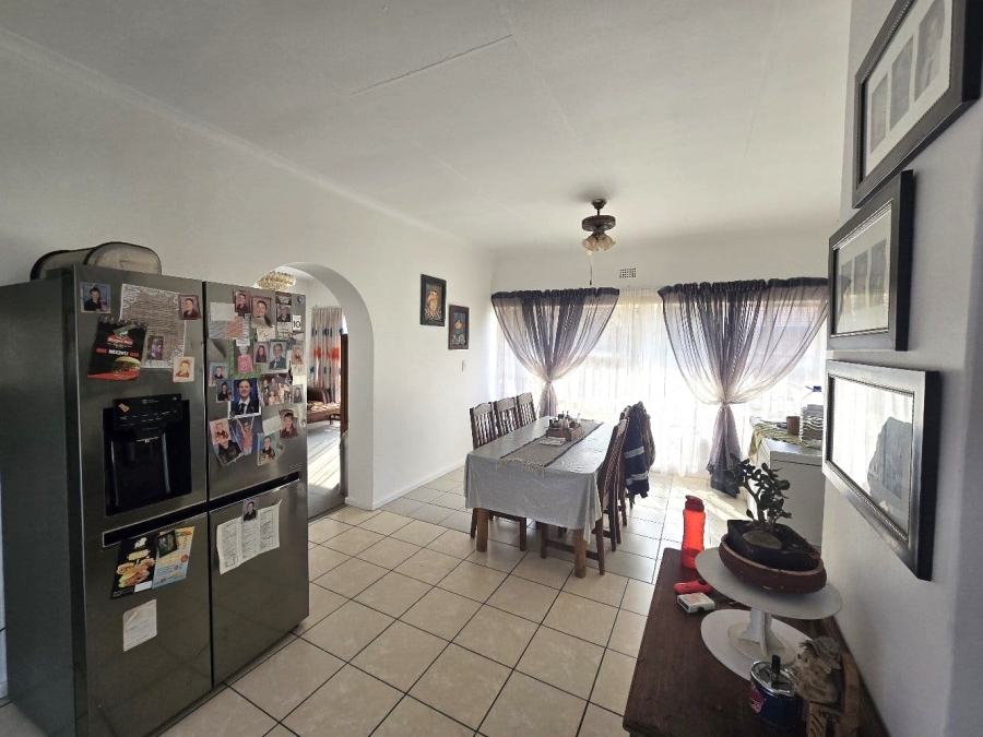 4 Bedroom Property for Sale in Dersley Gauteng
