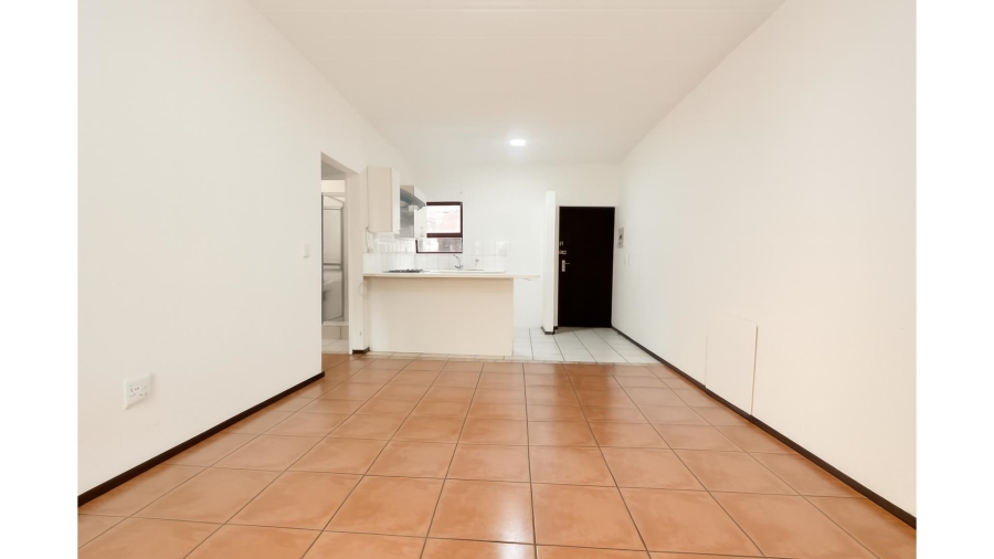 1 Bedroom Property for Sale in Magaliessig Gauteng