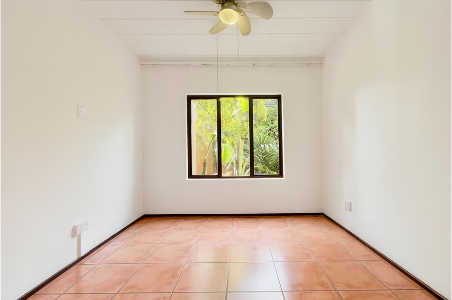 1 Bedroom Property for Sale in Magaliessig Gauteng