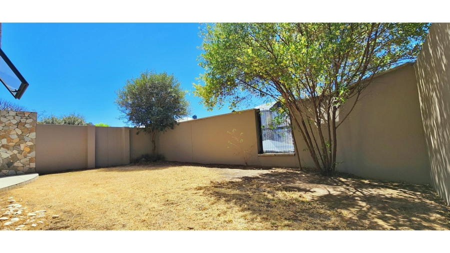 3 Bedroom Property for Sale in The Polofields Gauteng