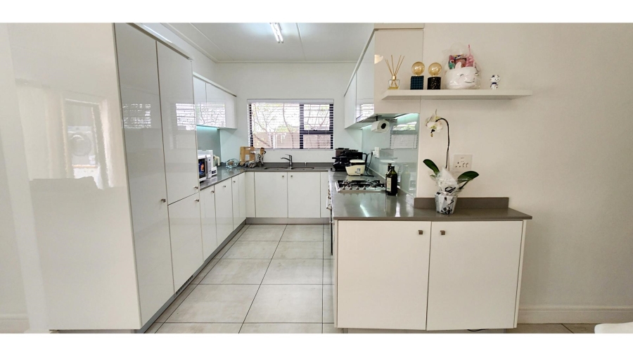 3 Bedroom Property for Sale in The Polofields Gauteng
