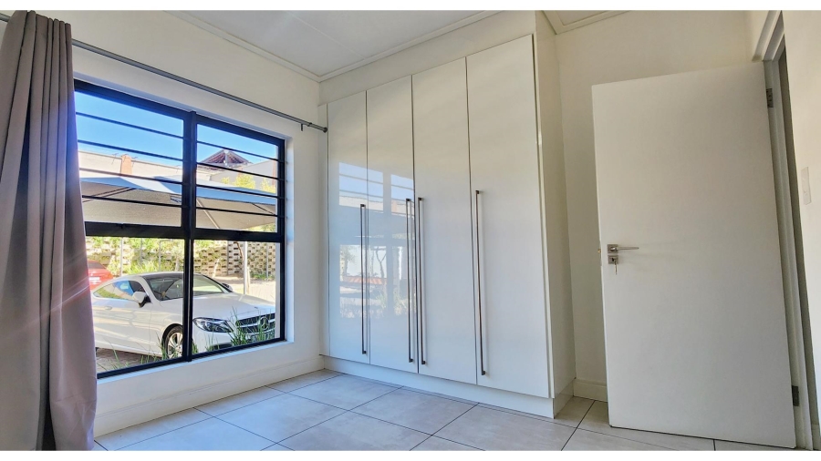 3 Bedroom Property for Sale in The Polofields Gauteng
