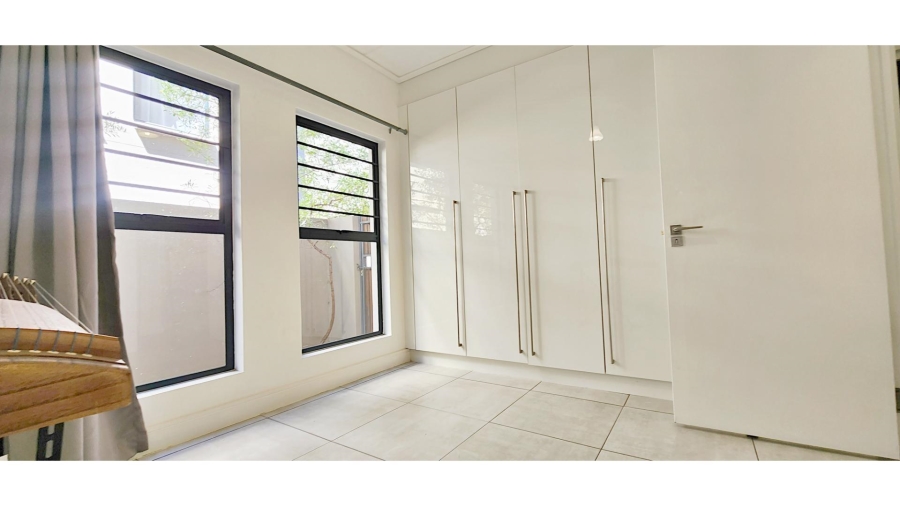 3 Bedroom Property for Sale in The Polofields Gauteng