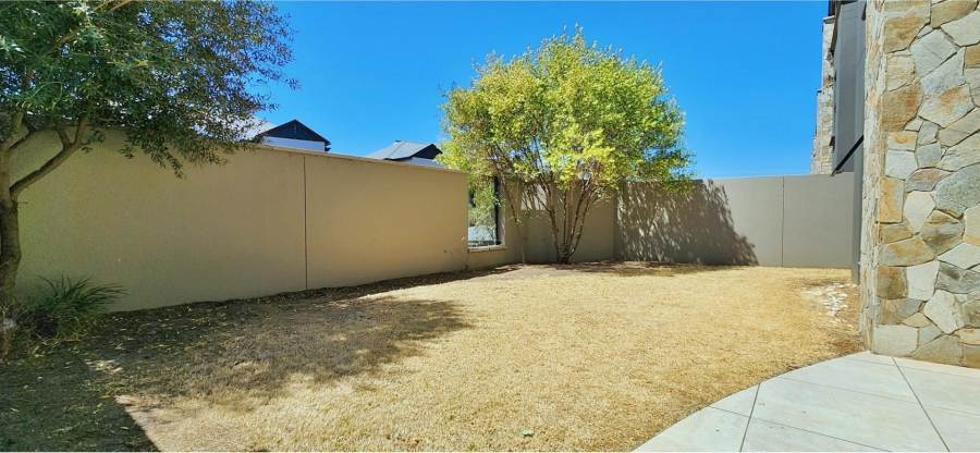 3 Bedroom Property for Sale in The Polofields Gauteng