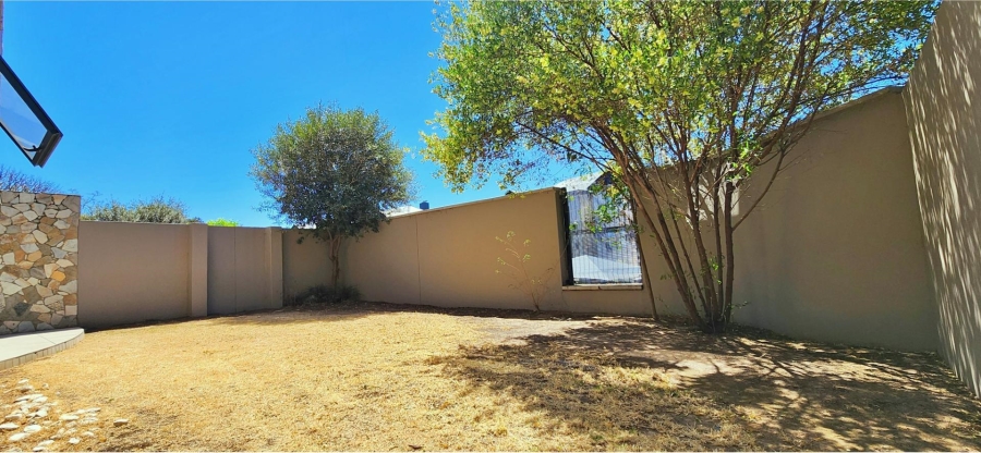 3 Bedroom Property for Sale in The Polofields Gauteng