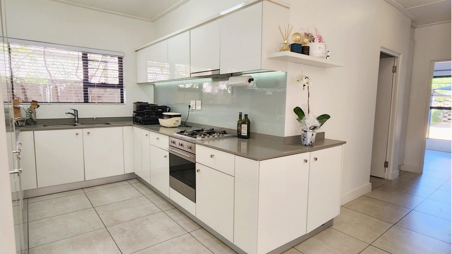 3 Bedroom Property for Sale in The Polofields Gauteng