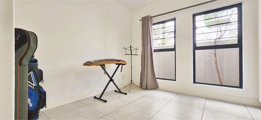 3 Bedroom Property for Sale in The Polofields Gauteng