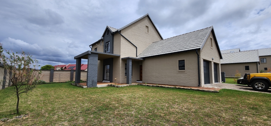 4 Bedroom Property for Sale in Waterlake Farm Lifestyle Estate Gauteng