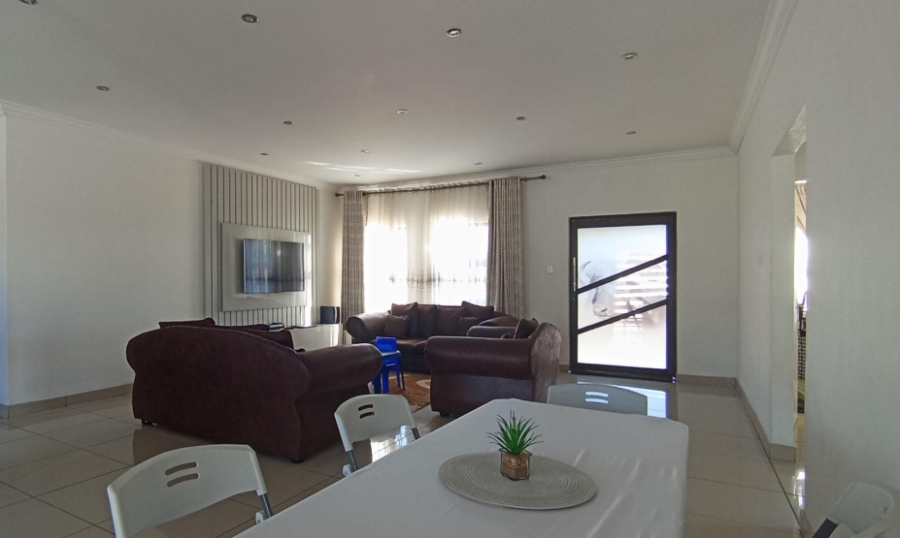 3 Bedroom Property for Sale in The Orchards Gauteng