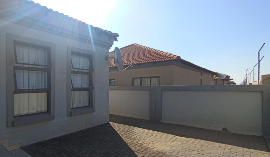 3 Bedroom Property for Sale in The Orchards Gauteng