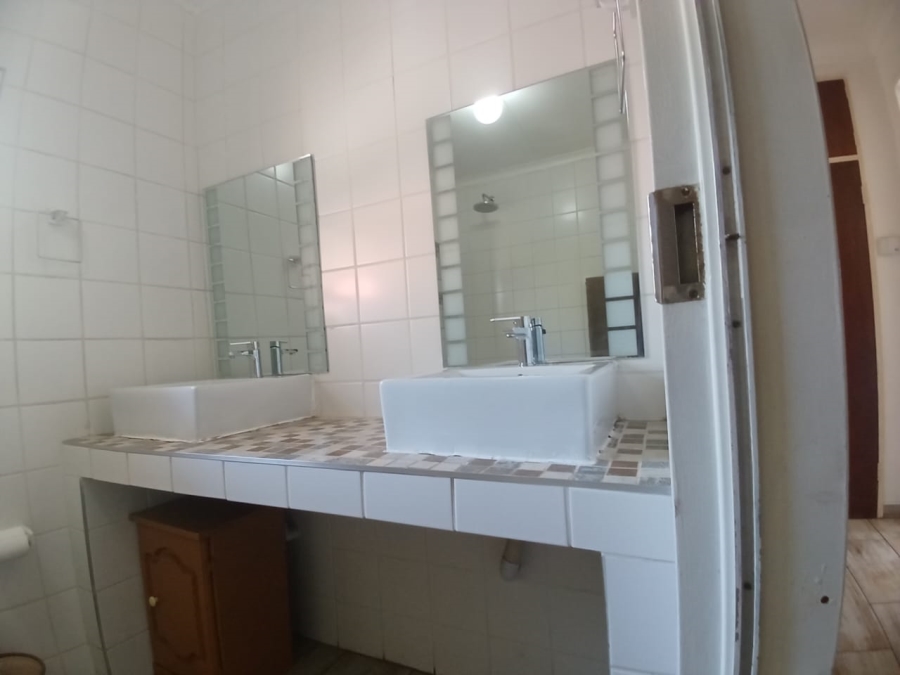 4 Bedroom Property for Sale in Greenhills Gauteng