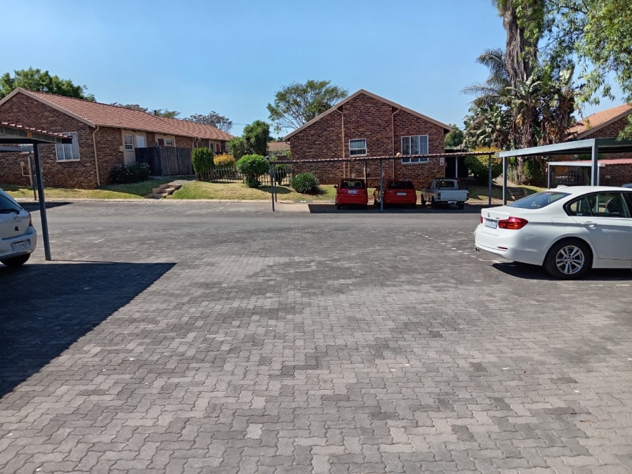 3 Bedroom Property for Sale in Roodepoort North Gauteng