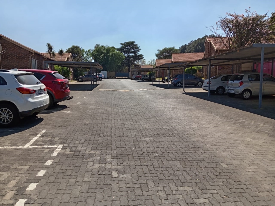 3 Bedroom Property for Sale in Roodepoort North Gauteng