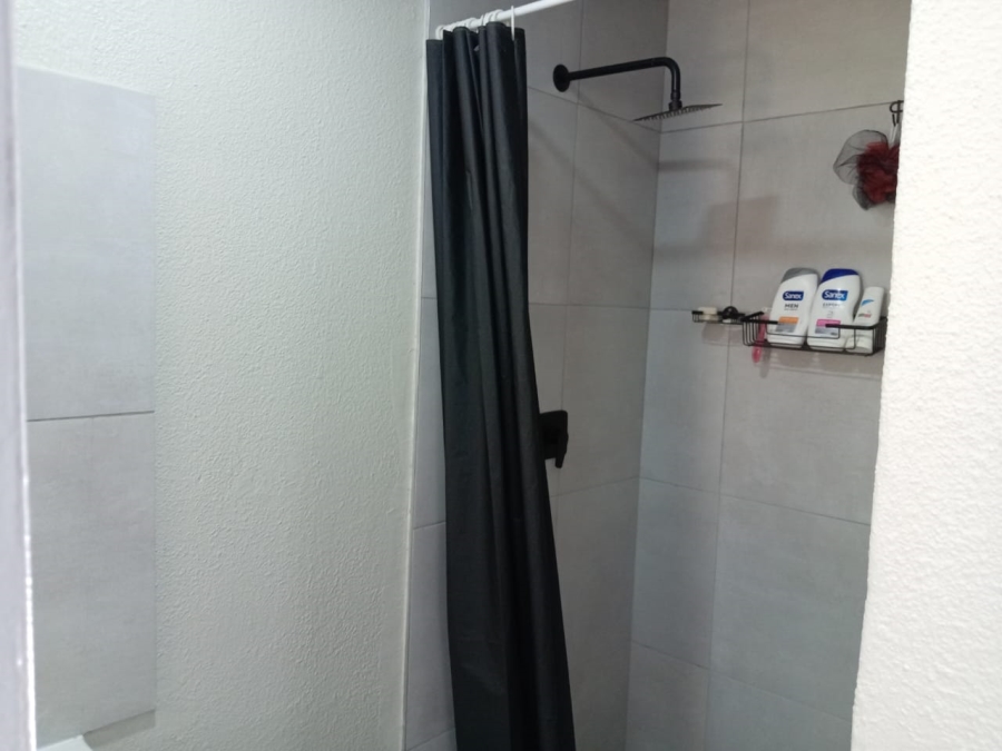 3 Bedroom Property for Sale in Roodepoort North Gauteng