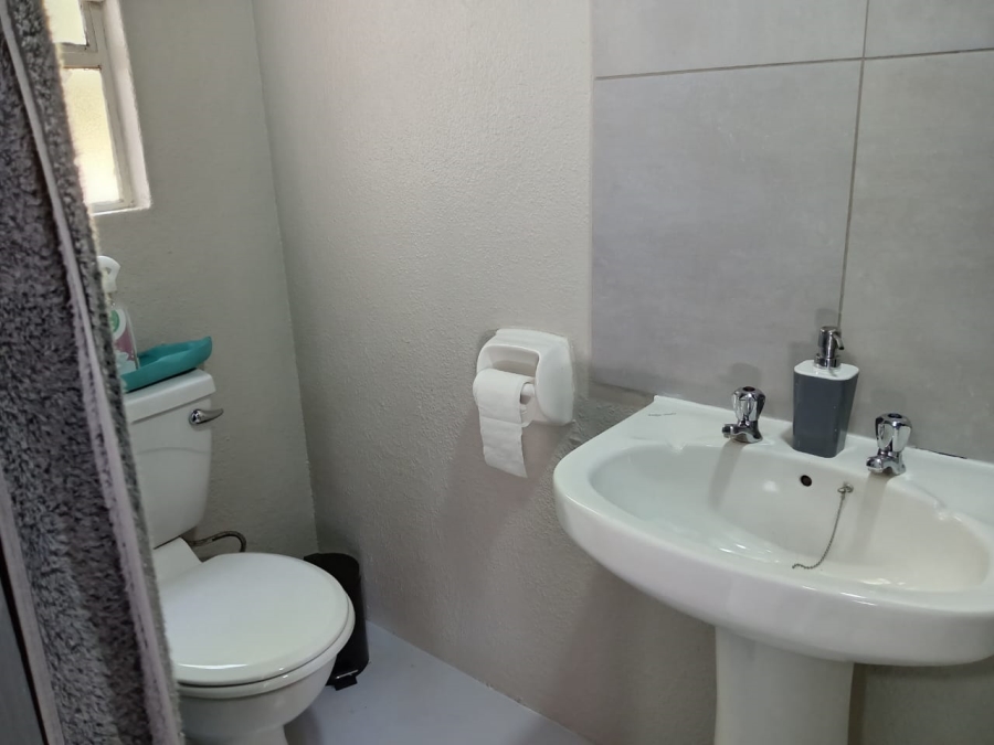 3 Bedroom Property for Sale in Roodepoort North Gauteng