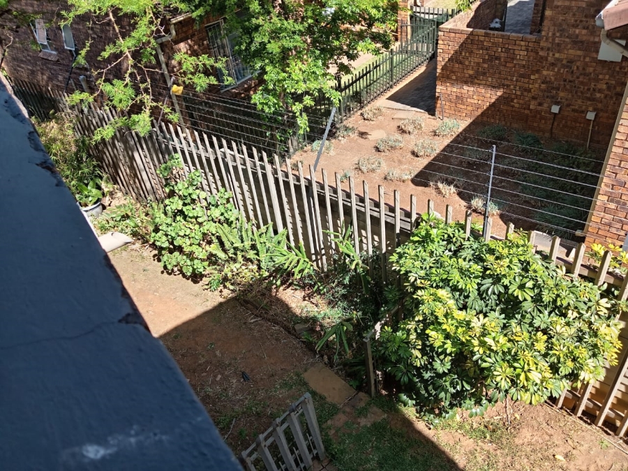 3 Bedroom Property for Sale in Roodepoort North Gauteng