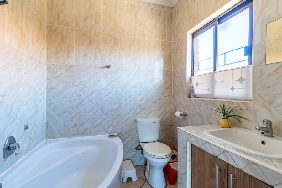 2 Bedroom Property for Sale in Eastleigh Gauteng