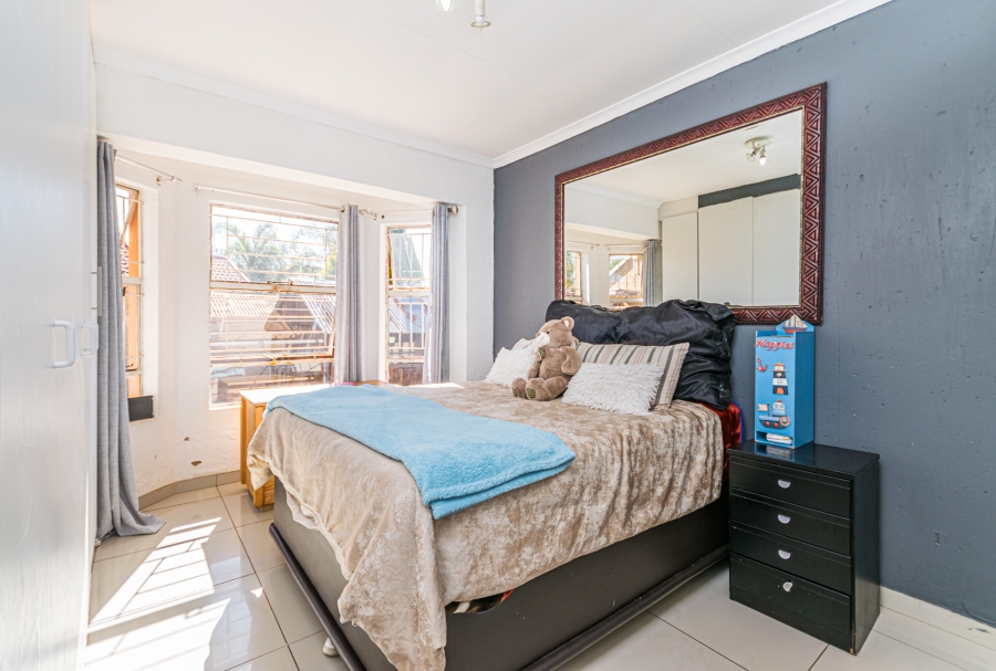 2 Bedroom Property for Sale in Heuwelsig Estate Gauteng