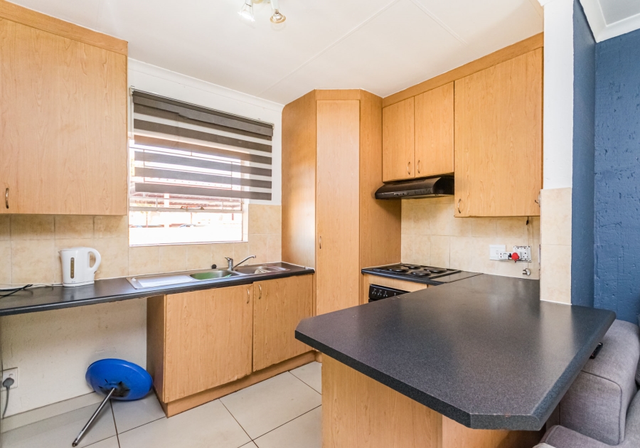 2 Bedroom Property for Sale in Heuwelsig Estate Gauteng
