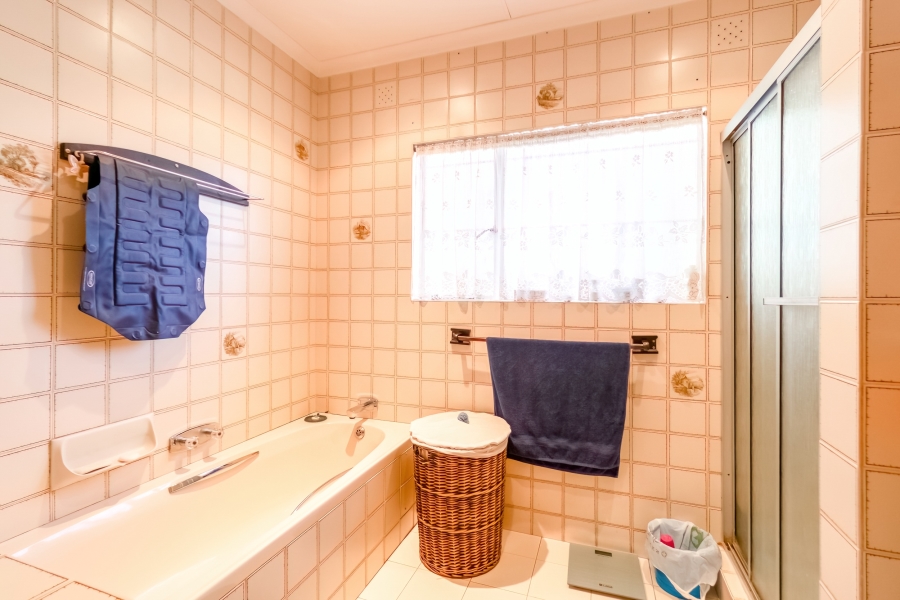 5 Bedroom Property for Sale in Morning Hill Gauteng