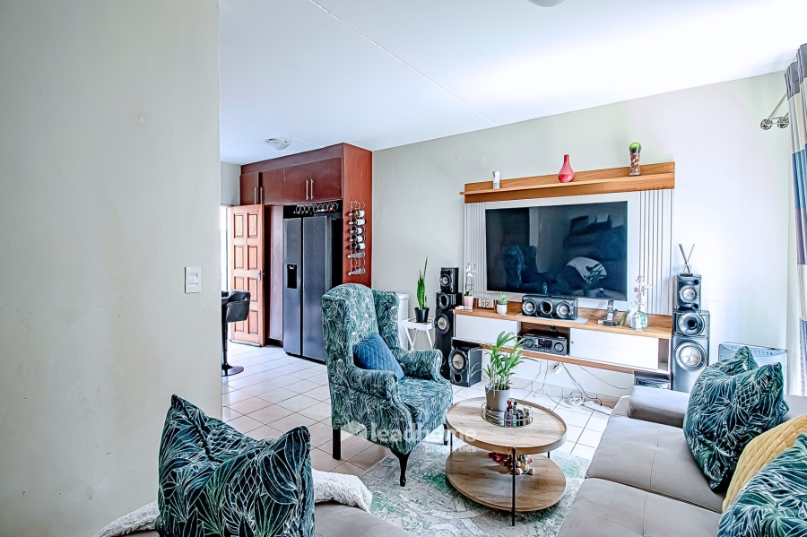 3 Bedroom Property for Sale in Annlin Gauteng