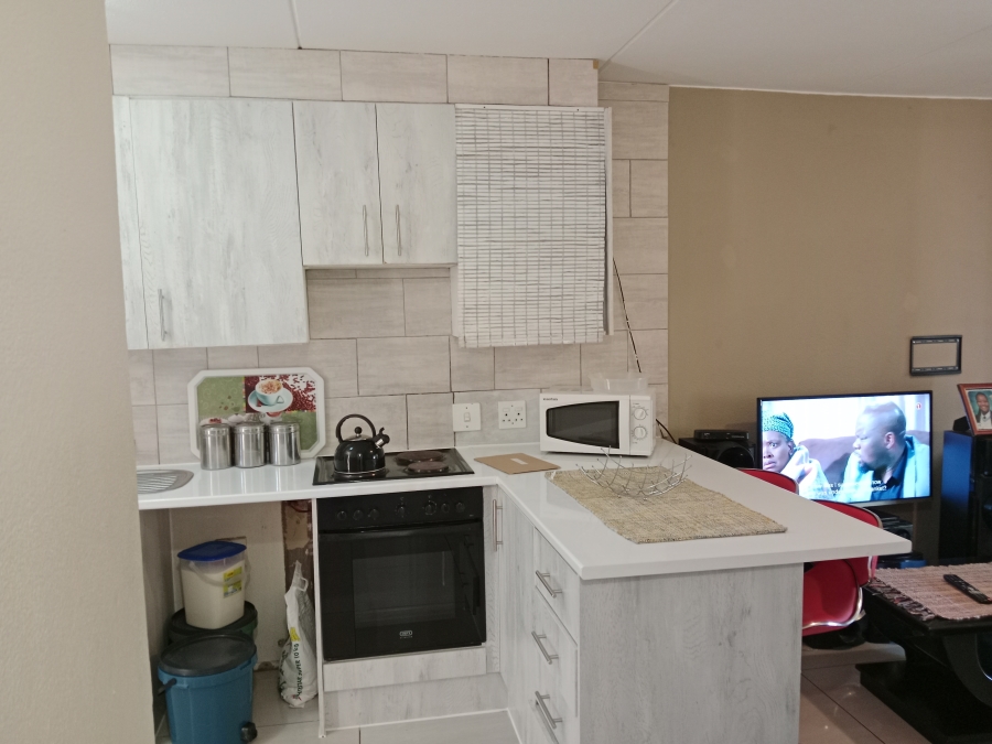 2 Bedroom Property for Sale in Florentia Gauteng