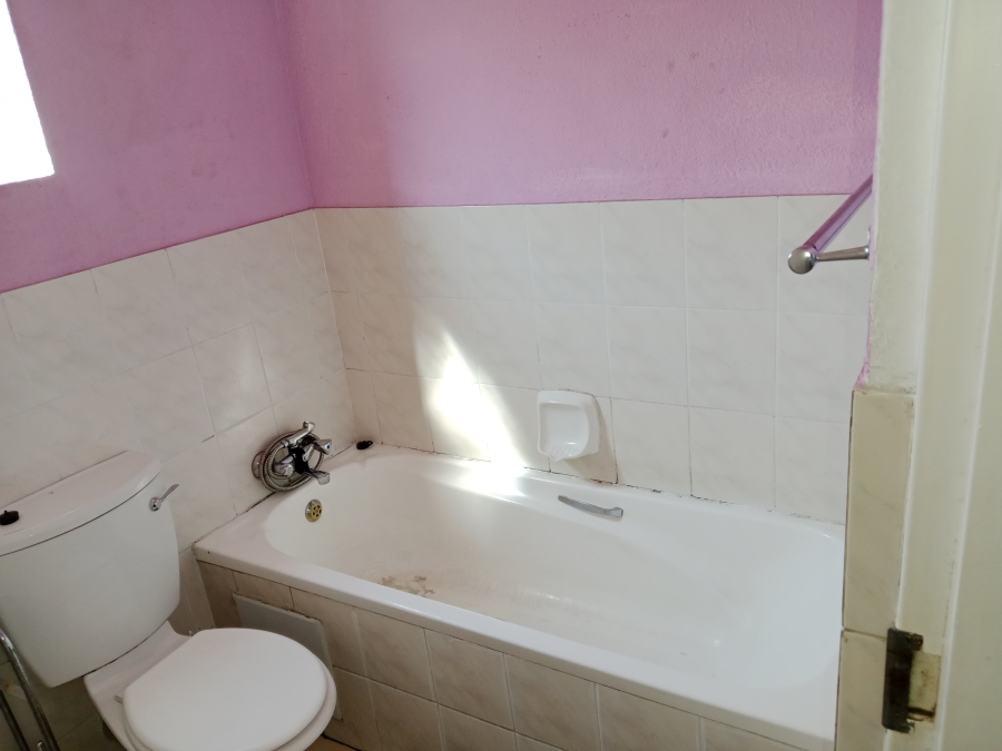 2 Bedroom Property for Sale in Florentia Gauteng