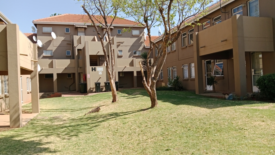 2 Bedroom Property for Sale in Florentia Gauteng