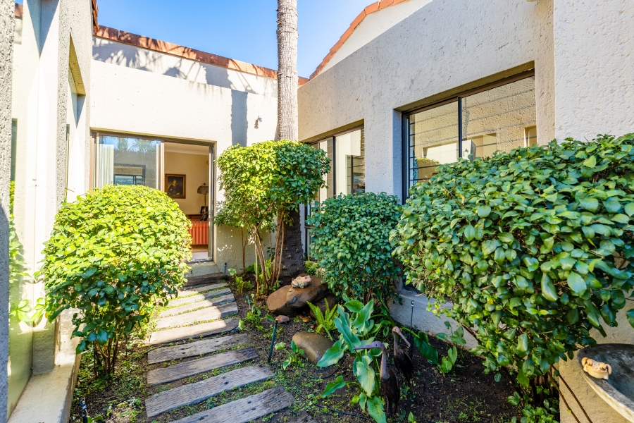 3 Bedroom Property for Sale in Lonehill Gauteng