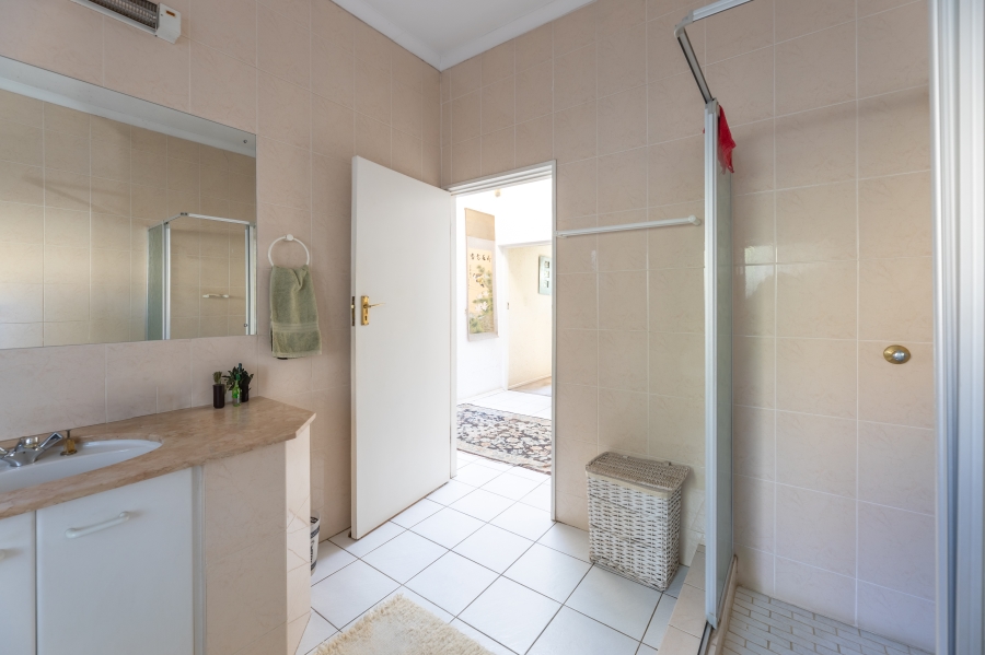 3 Bedroom Property for Sale in Lonehill Gauteng