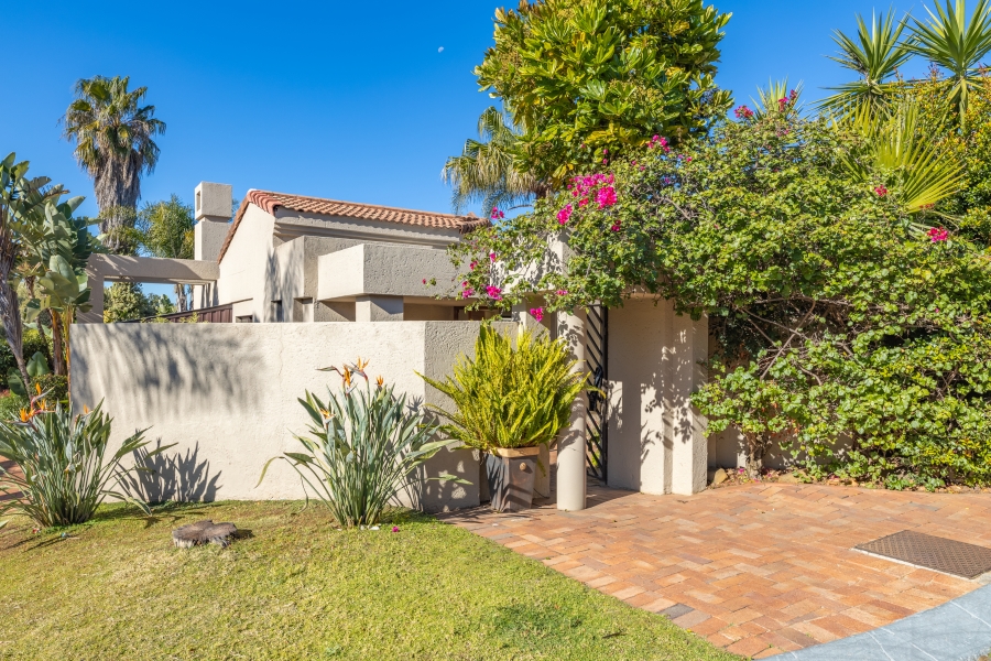 3 Bedroom Property for Sale in Lonehill Gauteng