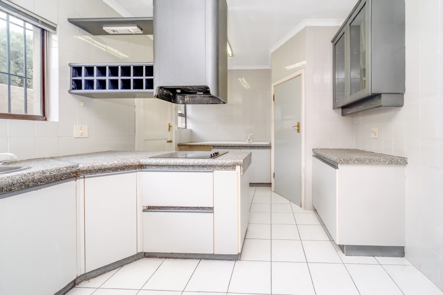 3 Bedroom Property for Sale in Lonehill Gauteng