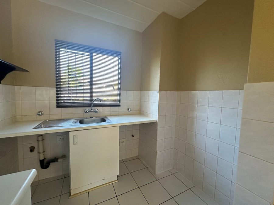 To Let 1 Bedroom Property for Rent in Eden Glen Gauteng
