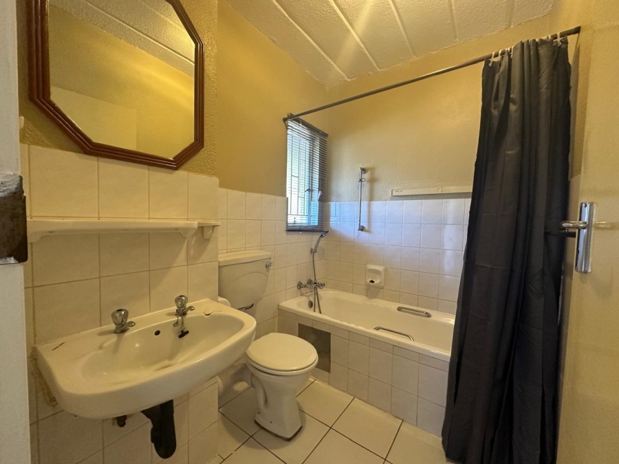 To Let 1 Bedroom Property for Rent in Eden Glen Gauteng