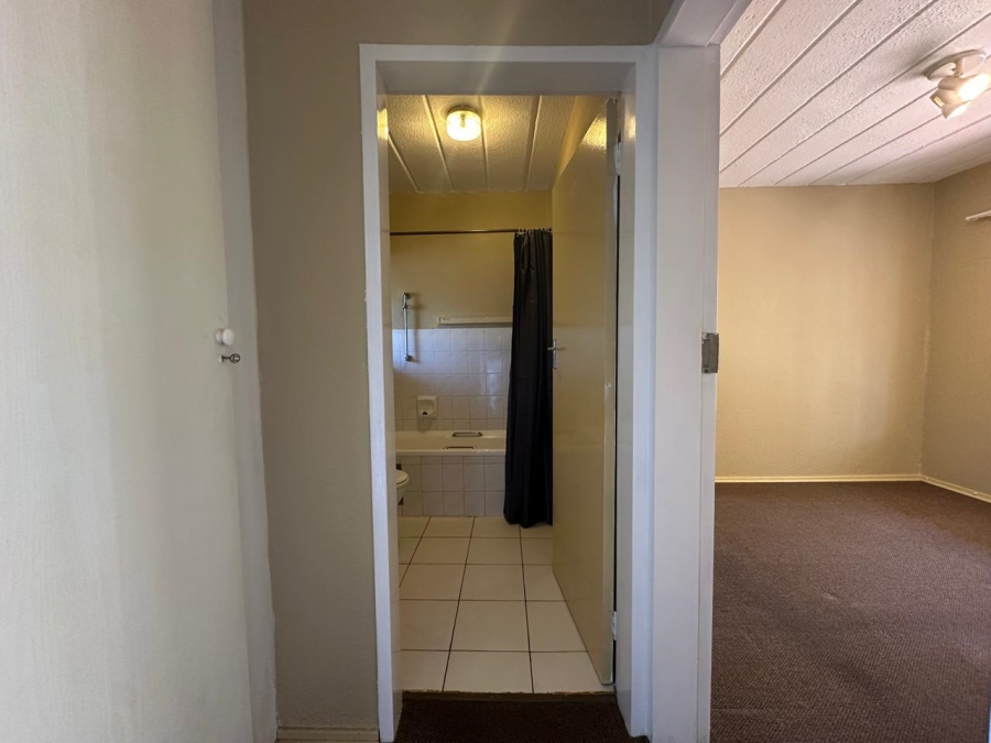 To Let 1 Bedroom Property for Rent in Eden Glen Gauteng