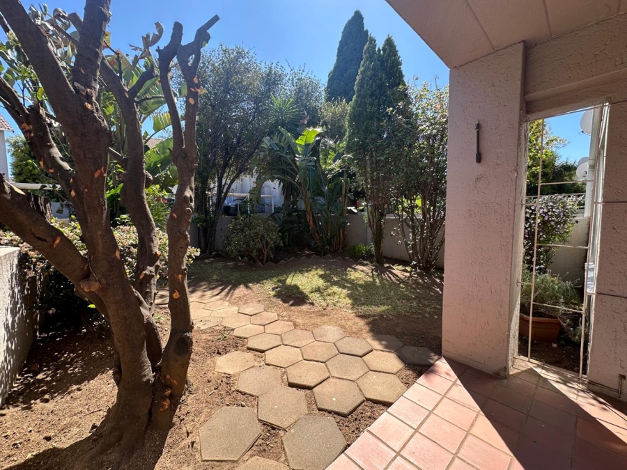 To Let 1 Bedroom Property for Rent in Eden Glen Gauteng