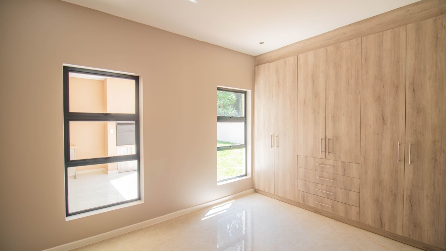 4 Bedroom Property for Sale in Blue Hills Gauteng