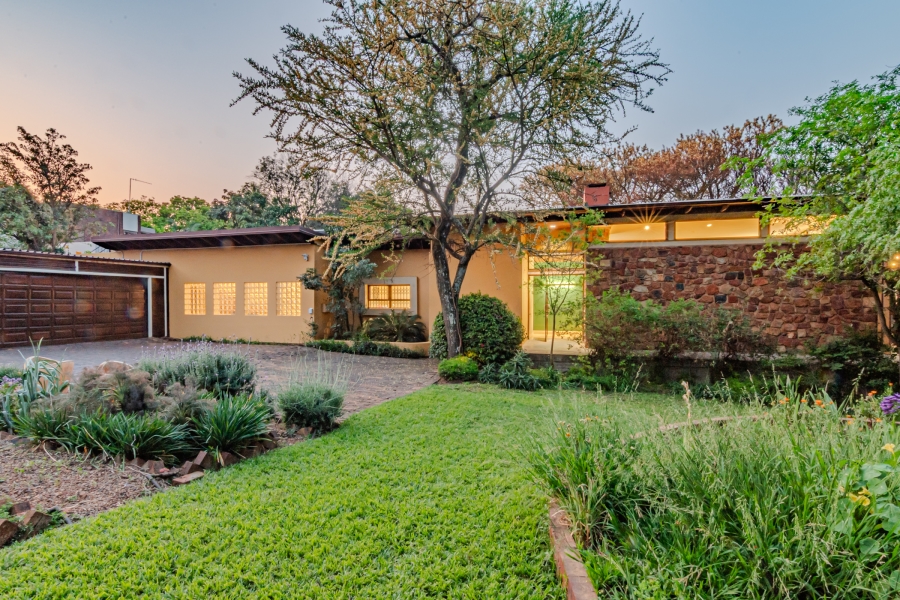 4 Bedroom Property for Sale in Waterkloof Gauteng