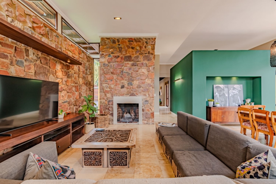 4 Bedroom Property for Sale in Waterkloof Gauteng