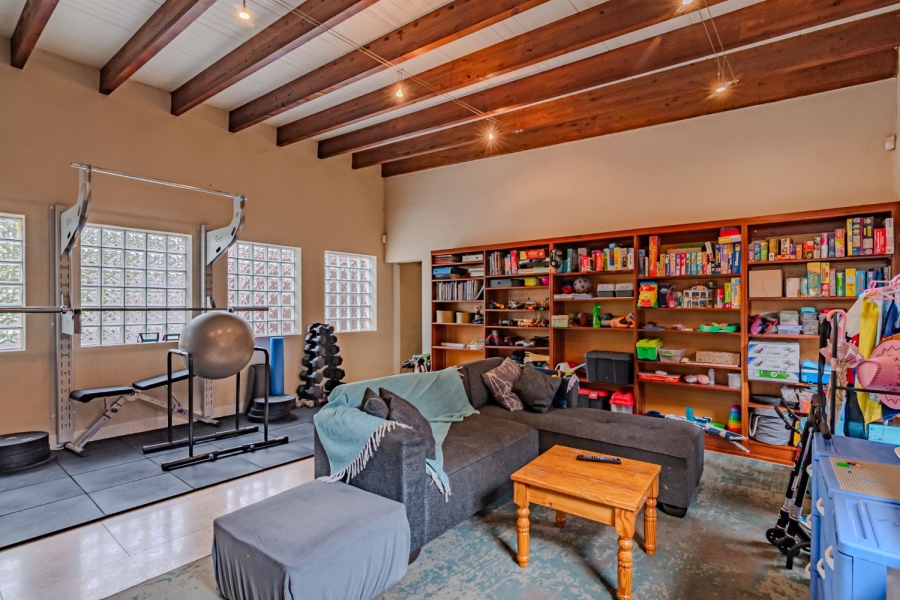 4 Bedroom Property for Sale in Waterkloof Gauteng