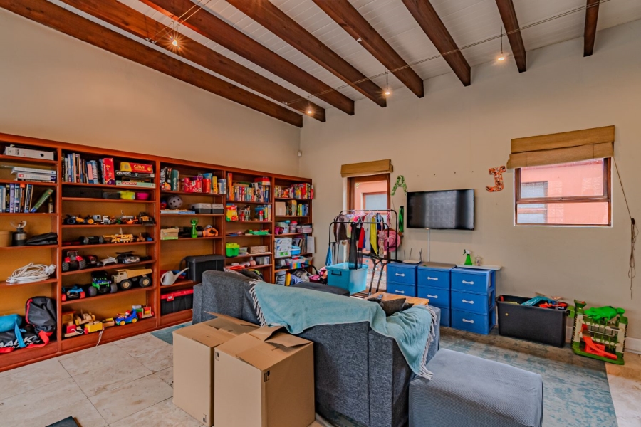 4 Bedroom Property for Sale in Waterkloof Gauteng