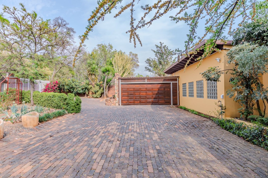 4 Bedroom Property for Sale in Waterkloof Gauteng
