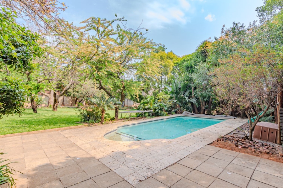 4 Bedroom Property for Sale in Waterkloof Gauteng