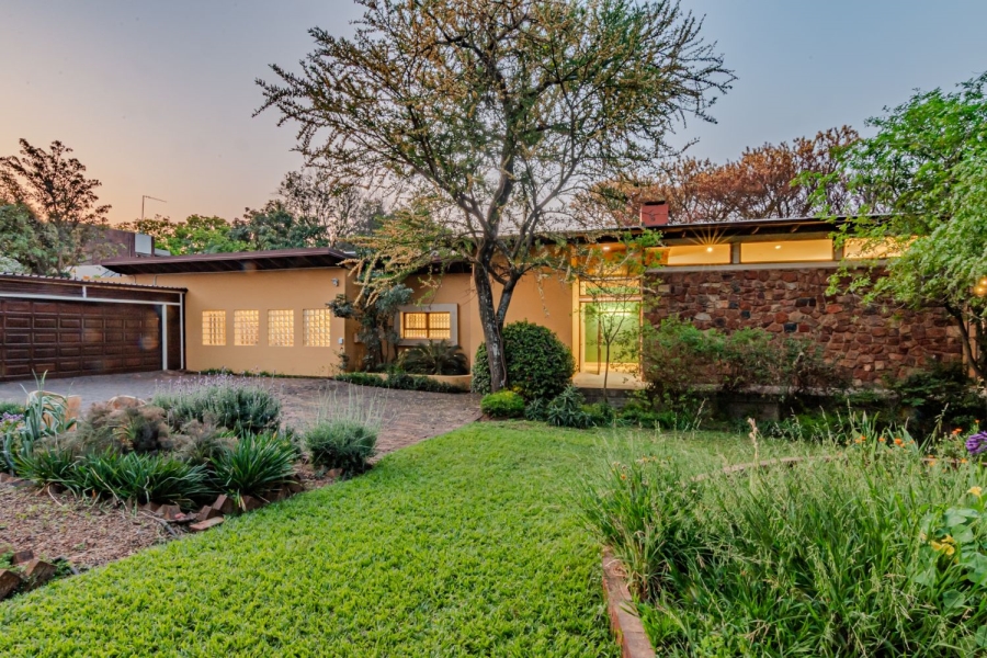 4 Bedroom Property for Sale in Waterkloof Gauteng