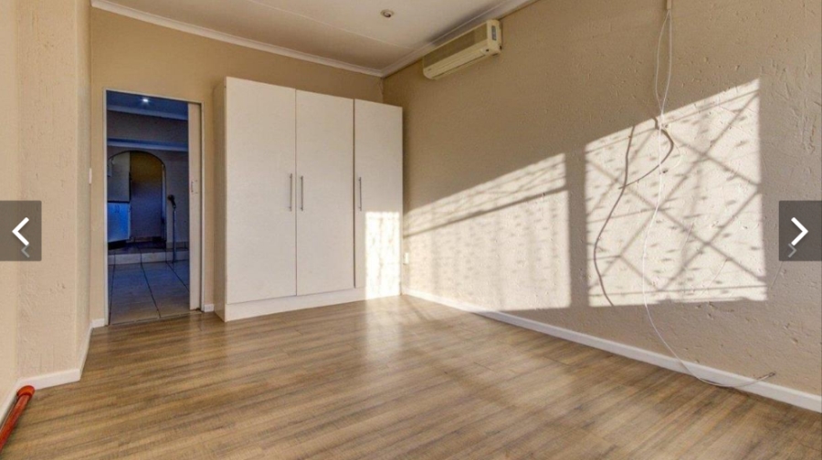 3 Bedroom Property for Sale in Hurlyvale Gauteng