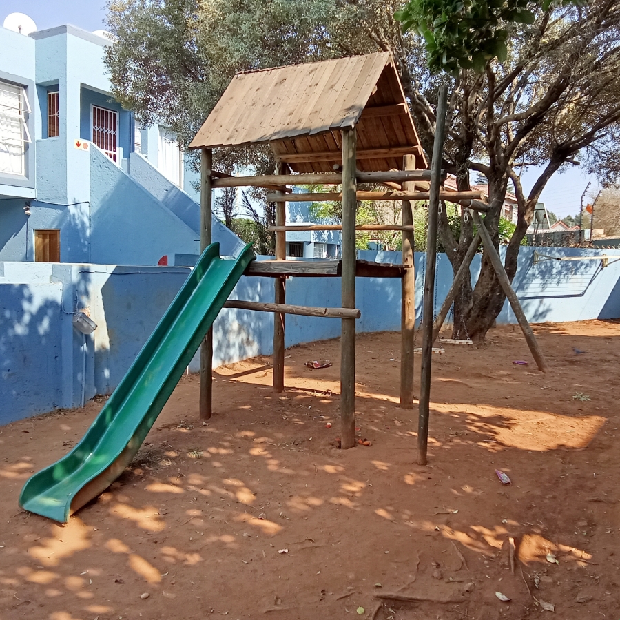 2 Bedroom Property for Sale in Weltevreden Park Gauteng