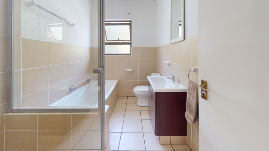 2 Bedroom Property for Sale in Ravenswood Gauteng