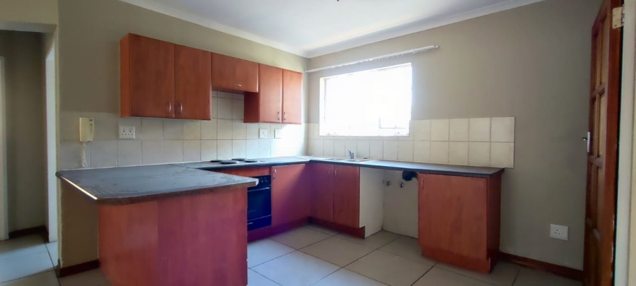 To Let 2 Bedroom Property for Rent in Heuweloord Gauteng